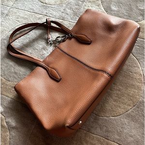 Tod’s tan leather tote (gently used)